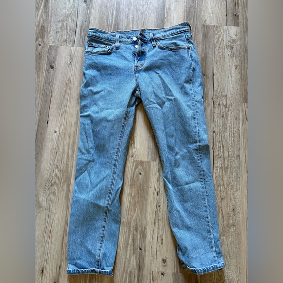 Levi's Slim Fit Jeans in Light Blue - Picture 2 of 2